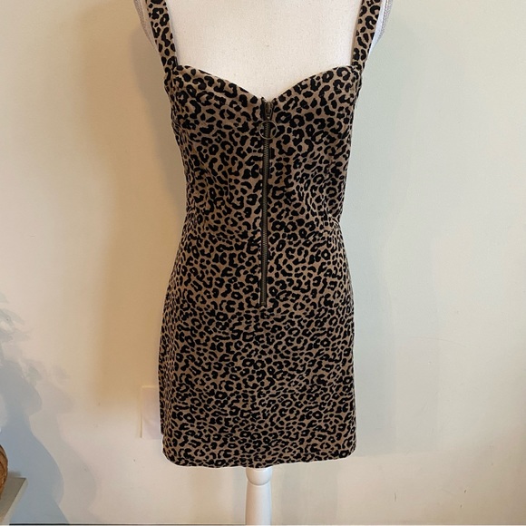 Target Cheetah Print Front Zipper Mini Dress Size Small - Picture 2 of 8